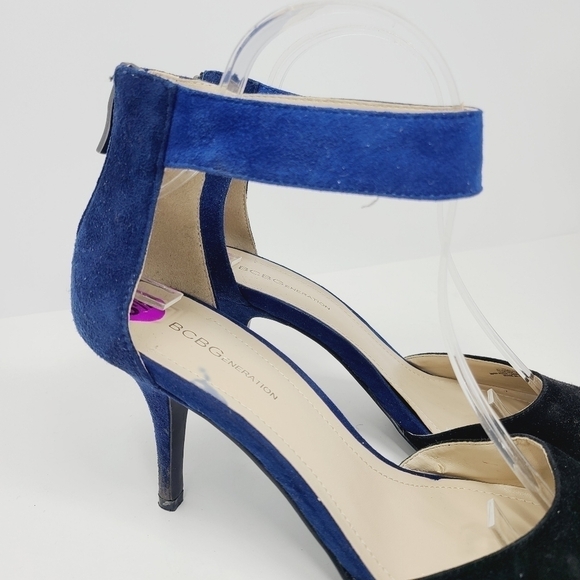 BCBG | Women's Malabo Blue Colorblock Suede Heels (Size 8.5) - Picture 6 of 14